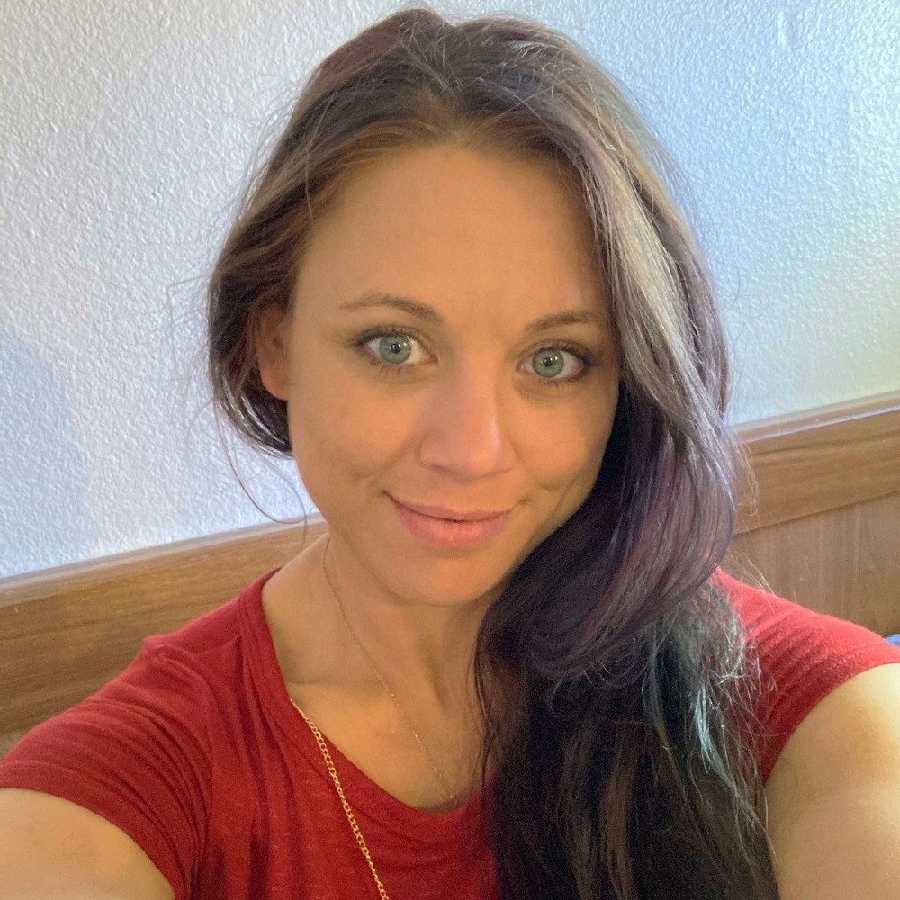 Meet your Posher, Whitney